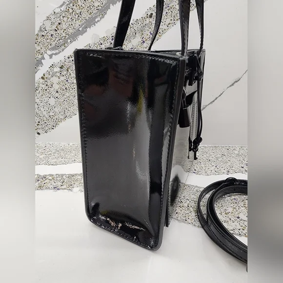 MARC JACOBS Mini Grind Patent Crossbody Tote In Black - Picture 4 of 15